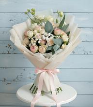 Букет цветов из:  Розы и Лизиантусы в Ябедино