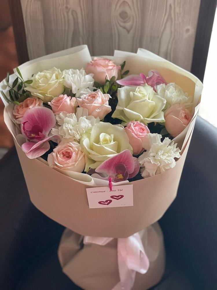 Букет цветов из: Орхидеи, Розы и Гвоздики в Ябедино