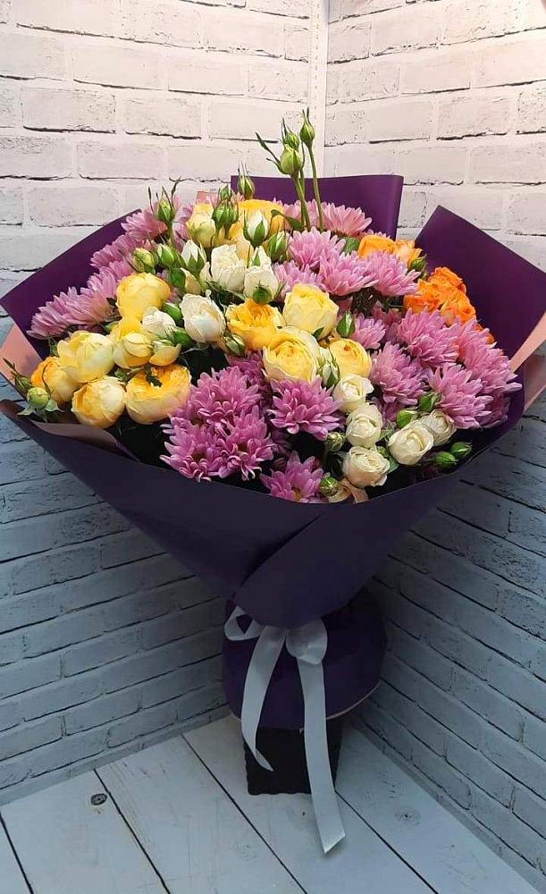 Букет цветов из: Хризантемы и Розы в Ябедино