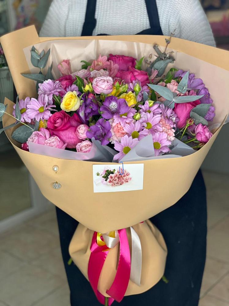 Букет цветов из: Хризантемы, Гвоздики и Альстромерии в Ябедино