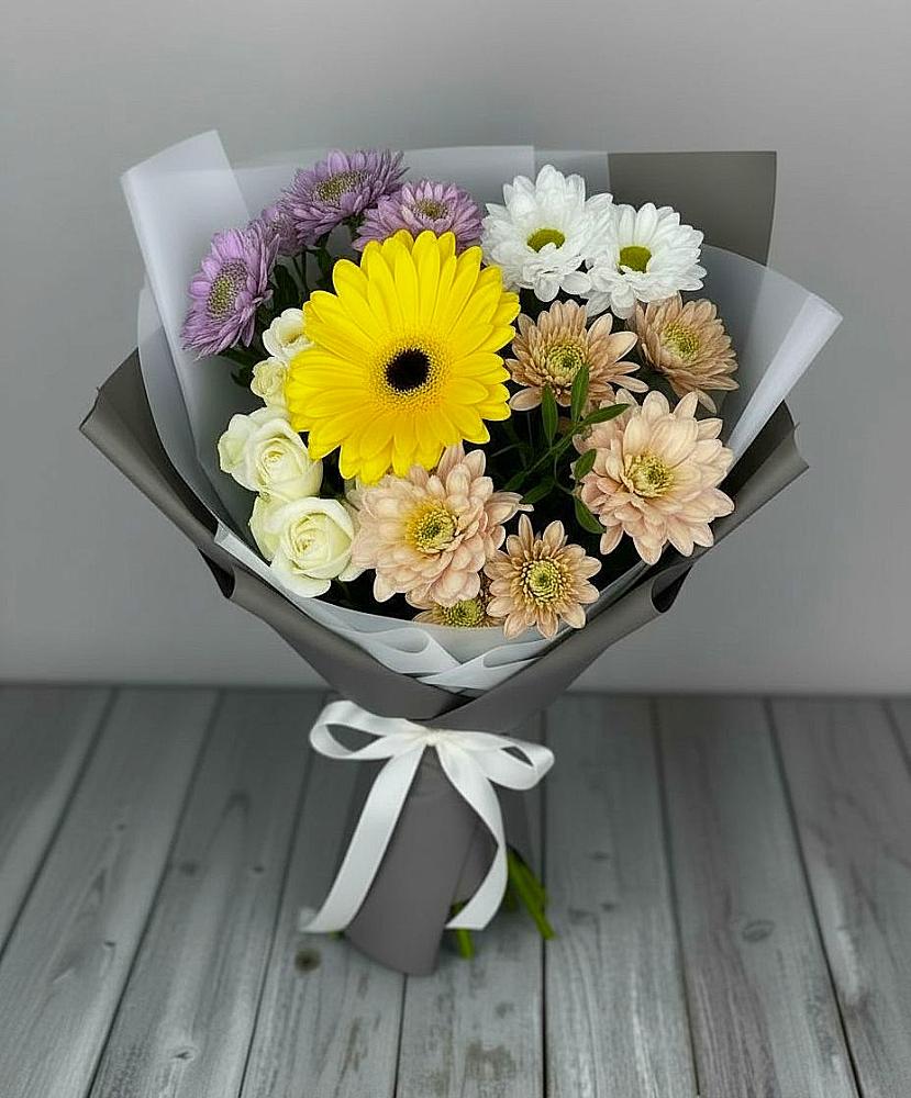 Букет цветов из: Розы, Герберы и Хризантемы в Ябедино