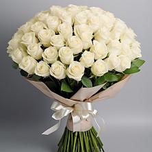 Букет 101 беля роза Белоснежка в Ябедино