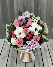Букет цветов из:  Альстромерии, Гвоздики, Розы и Хризантемы в Ябедино