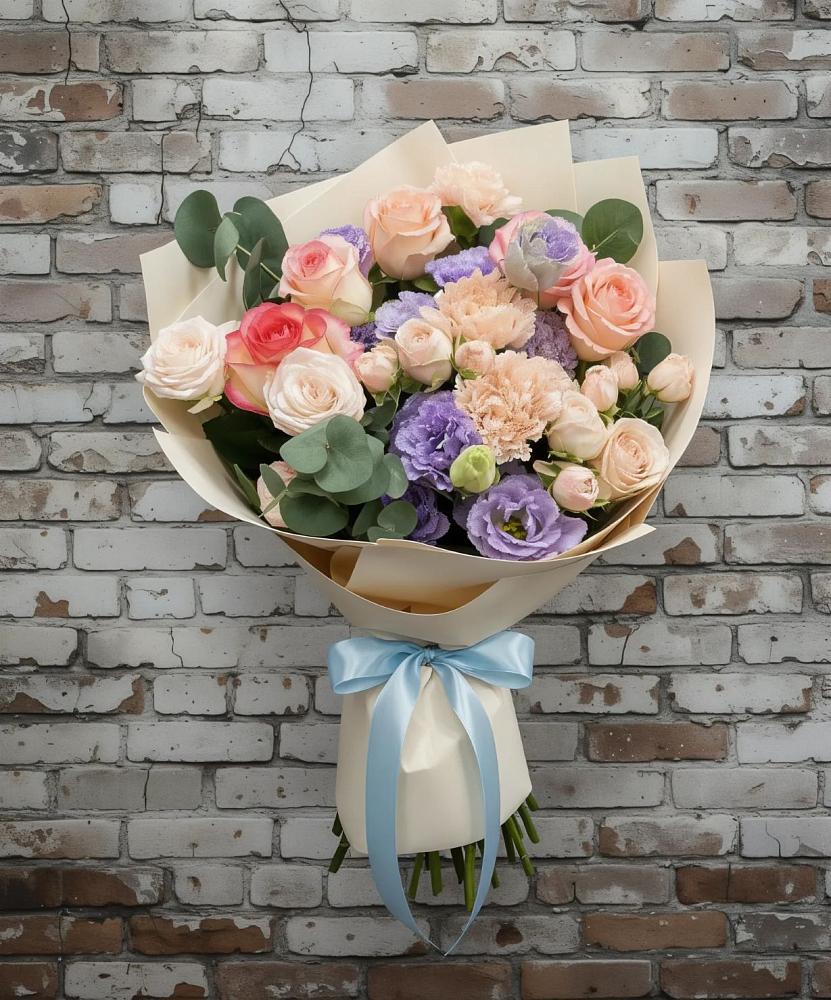 Букет цветов из: Розы, Лизиантусы и Гвоздики в Ябедино