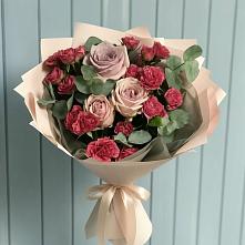 Букет цветов из:  Гвоздики и Розы в Ябедино