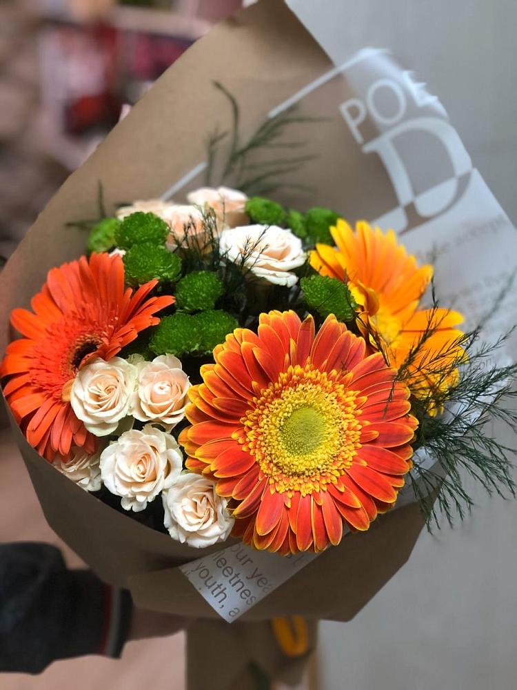 Букет цветов из: Герберы, Хризантемы и Розы в Ябедино