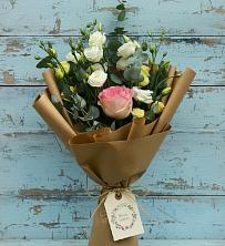 Букет цветов из:  Розы и Лизиантусы в Ябедино