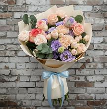 Букет цветов из:  Розы, Лизиантусы и Гвоздики в Ябедино