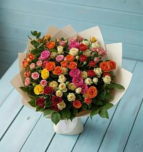 Букет Микс из разноцветных кустовых роз в Ябедино